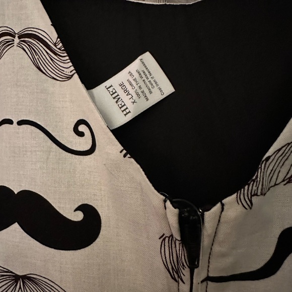 New with tags Hemet HEAD OVER WHEELS MUSTACHE DRESS in size XL - Picture 4 of 7